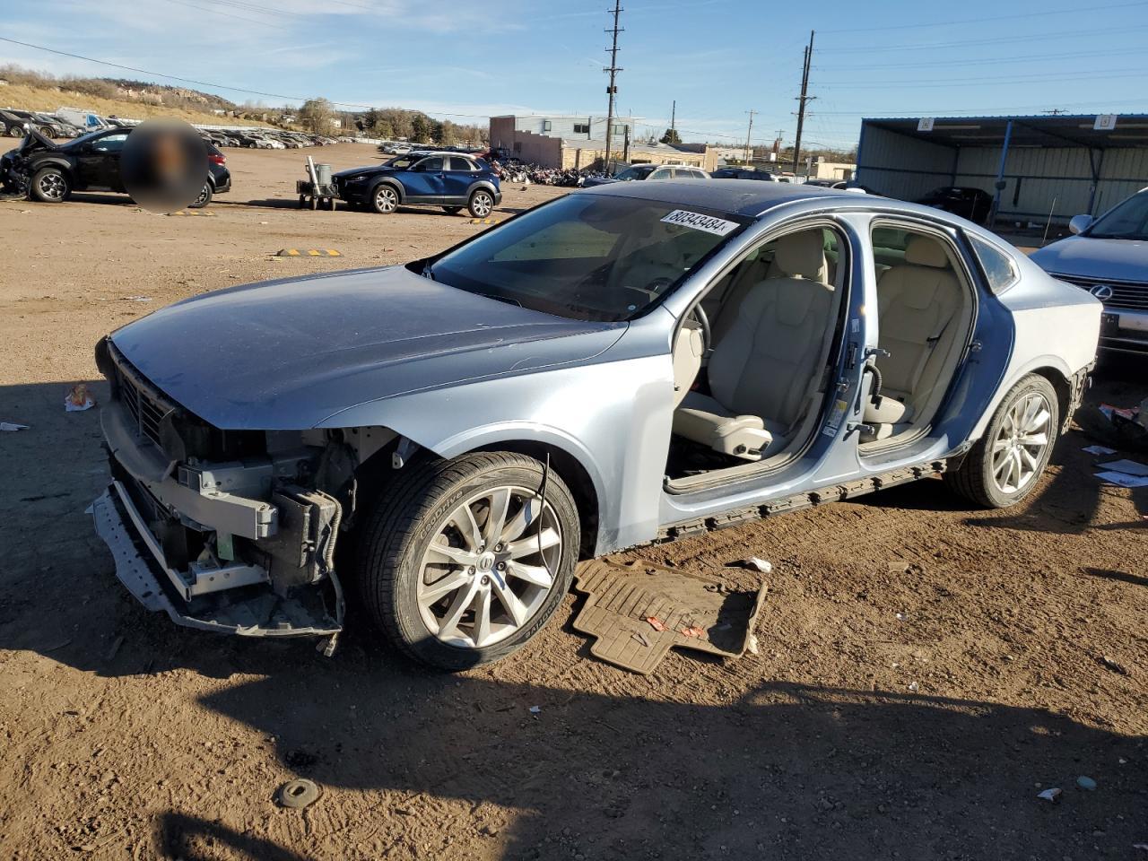 2017 Volvo S90