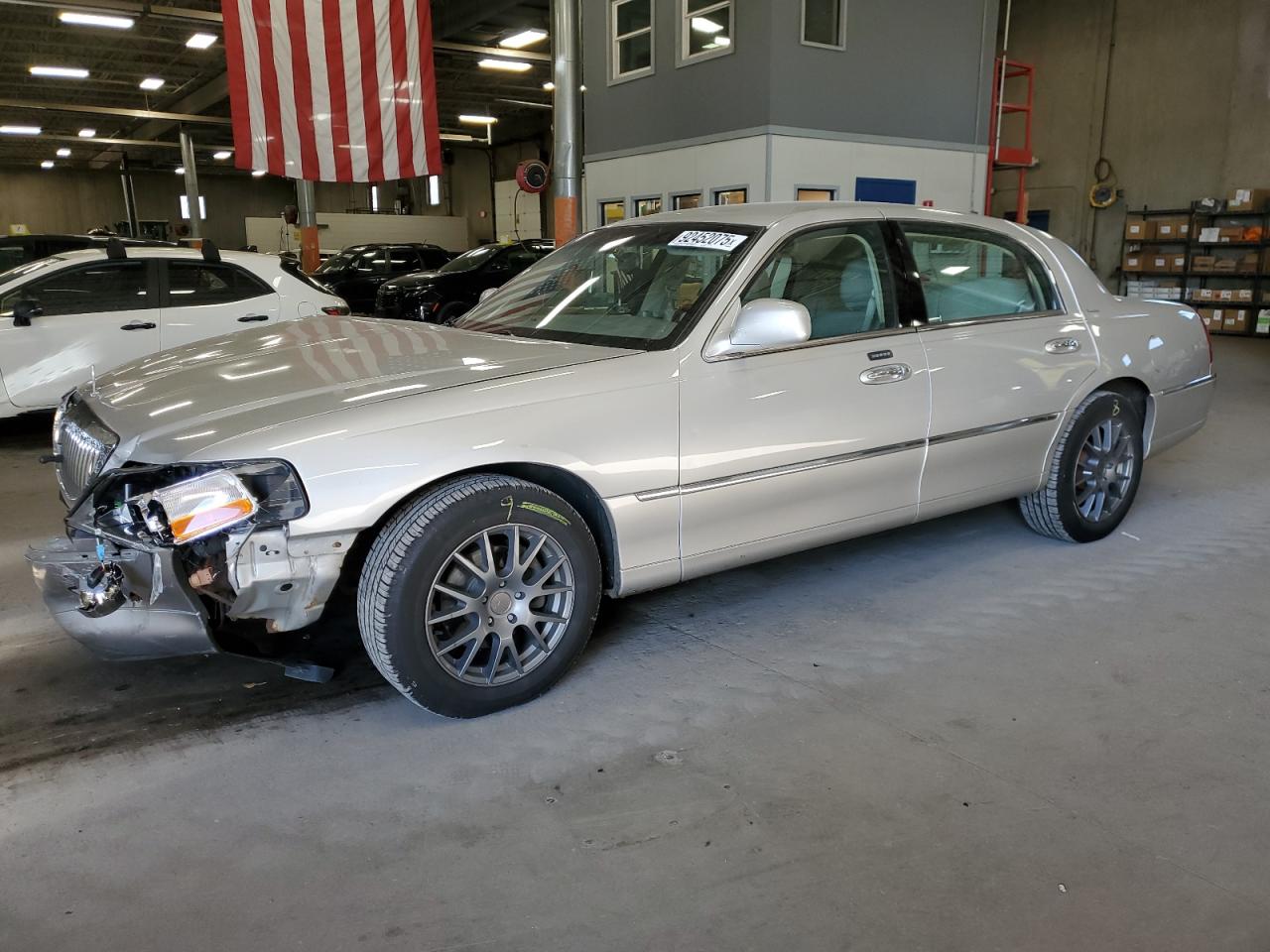 2004 Lincoln Town Car