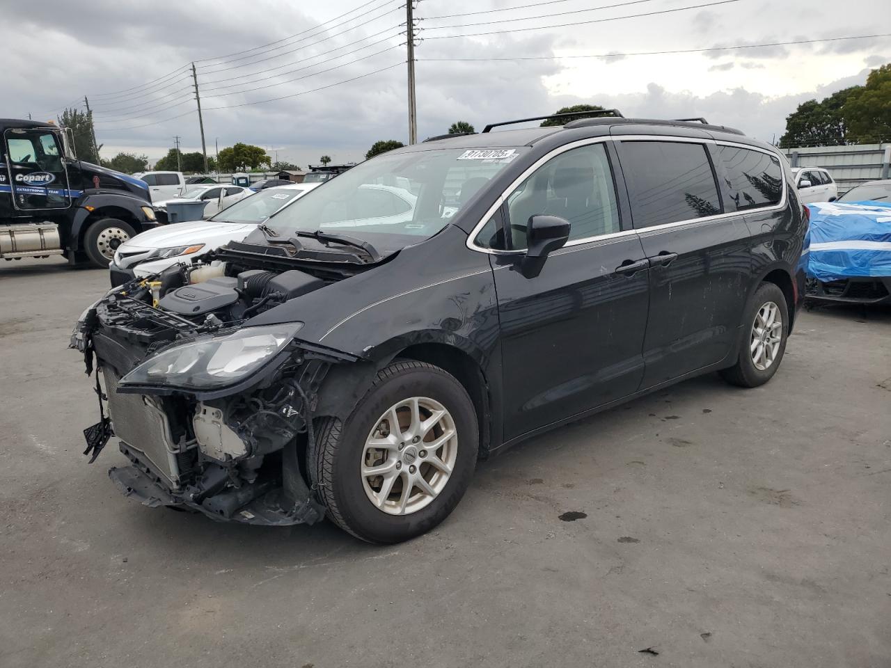 2021 Chrysler Voyager