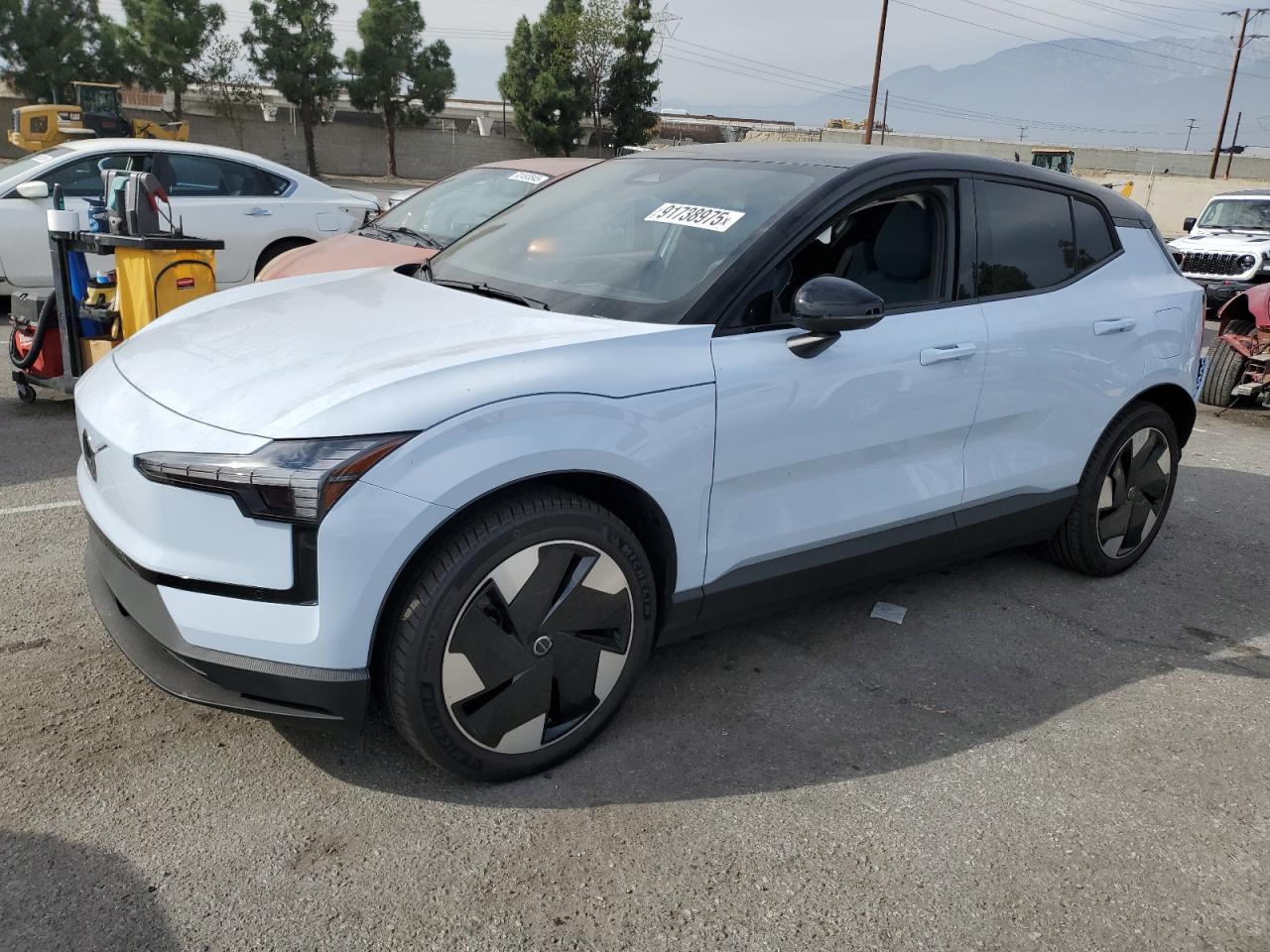 2025 Volvo EX30