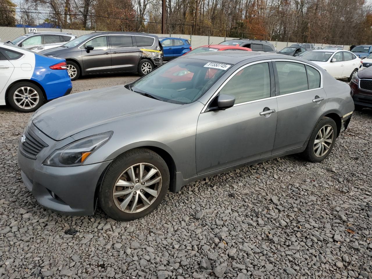 2013 Infiniti G37