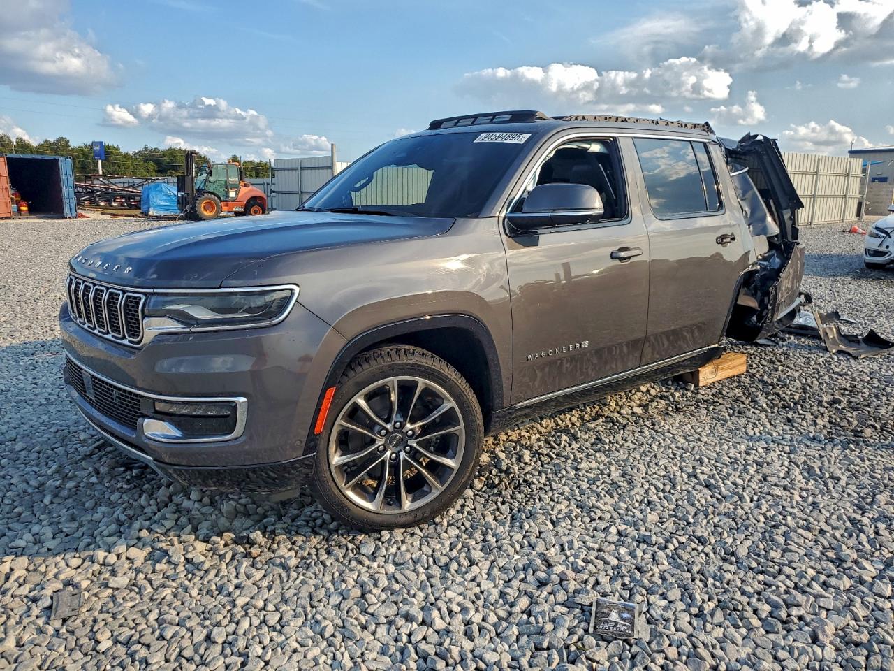 2022 Jeep Wagoneer