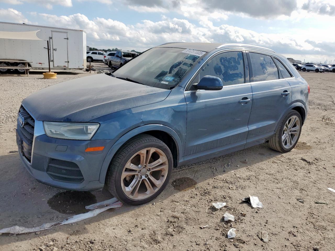 2016 Audi Q3