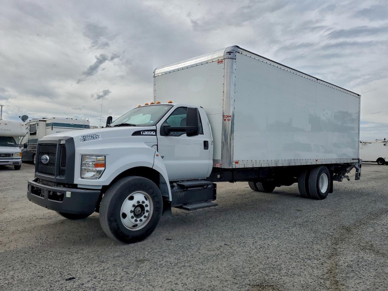 2022 Ford F-650