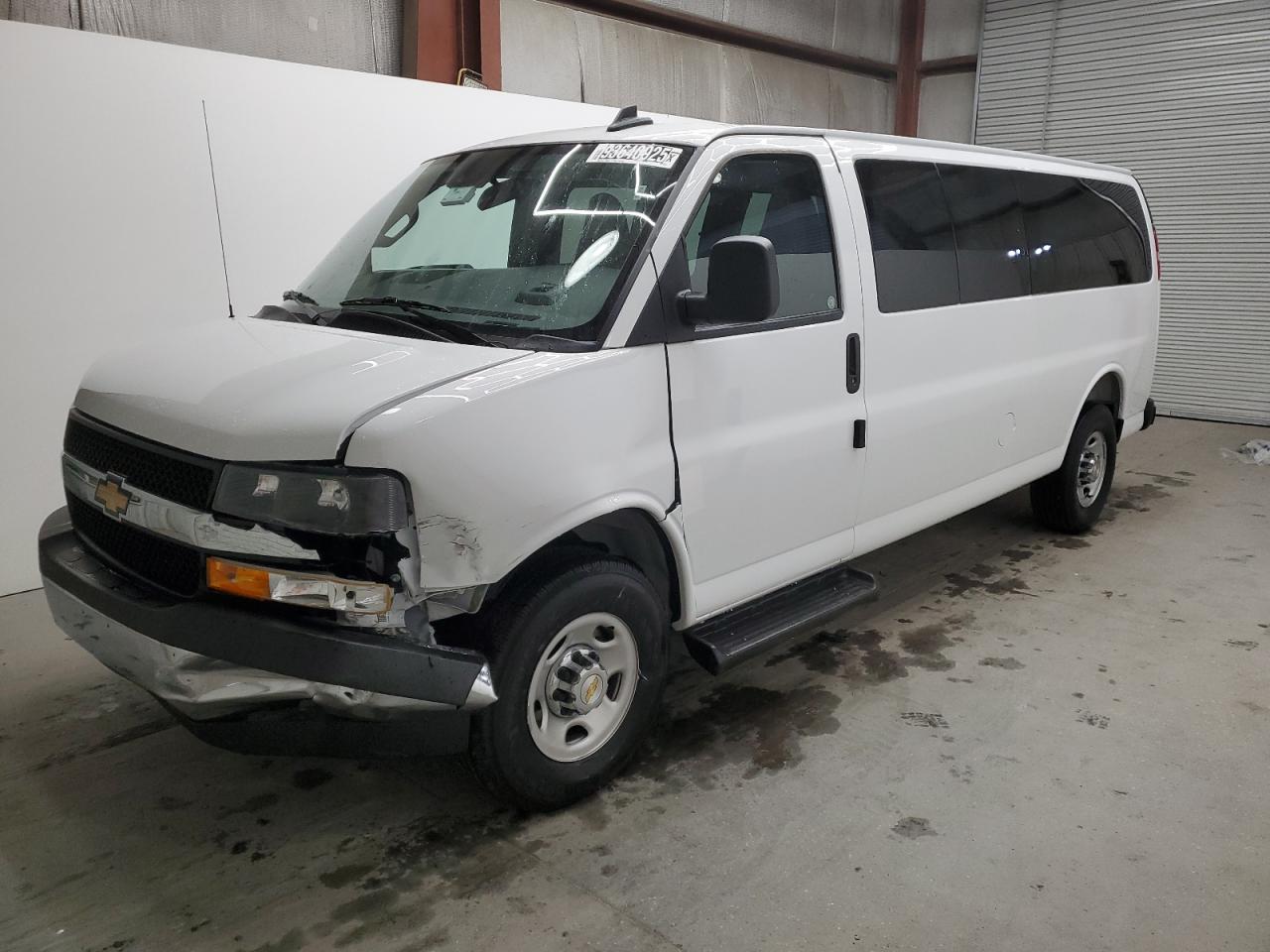 2025 Chevrolet Express 3500