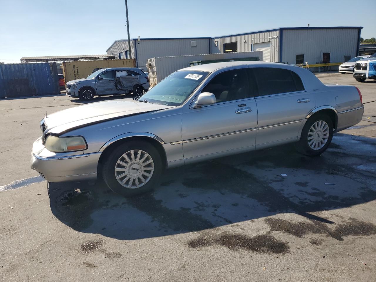 2005 Lincoln Town Car