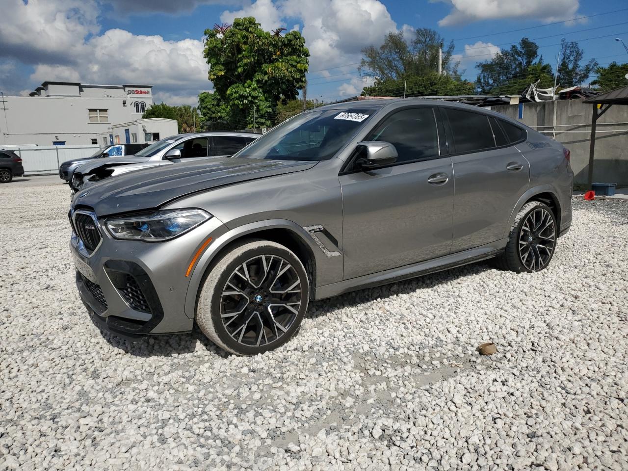 2022 BMW X6