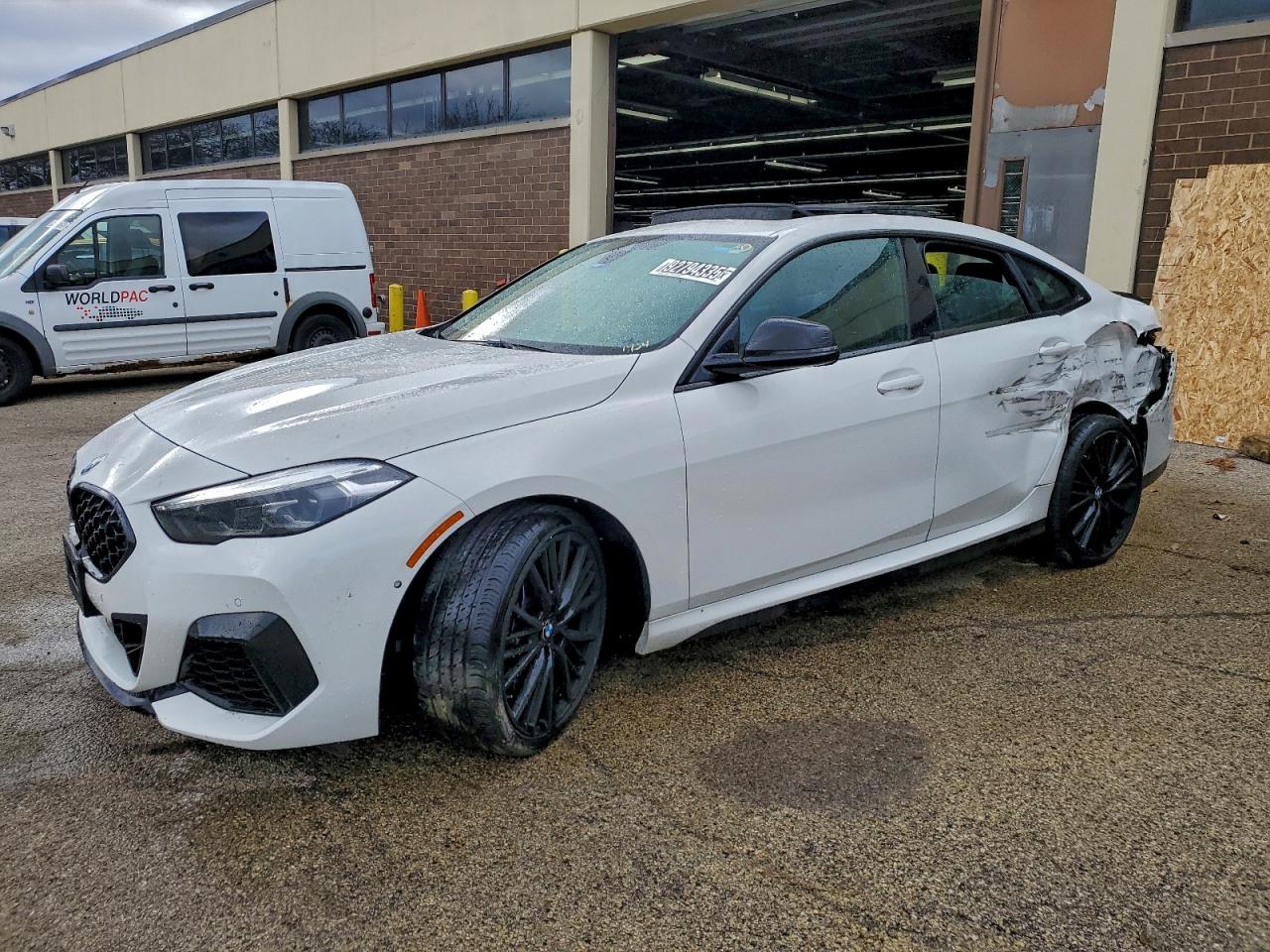 2021 BMW M235i
