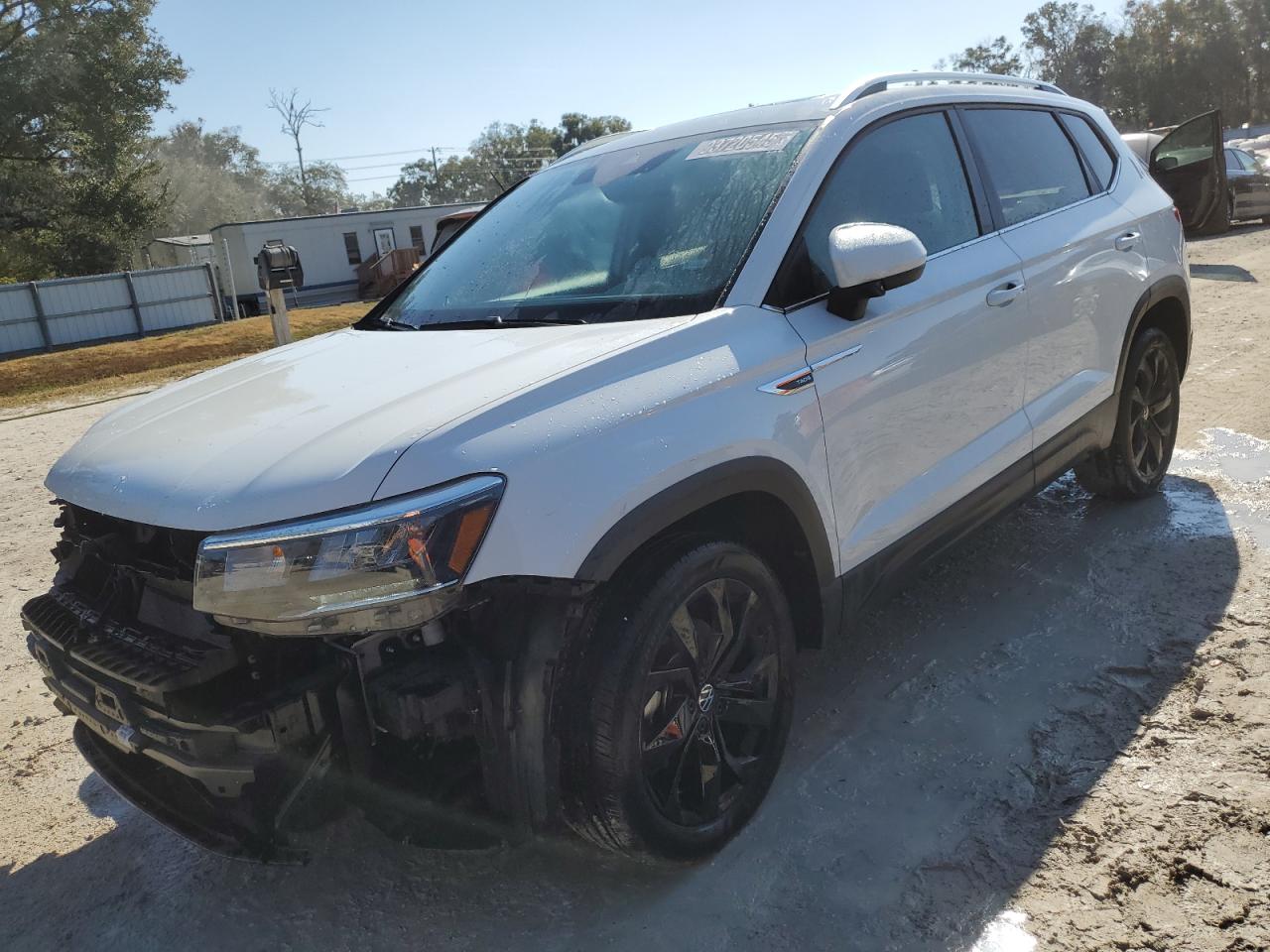 2024 Volkswagen Taos