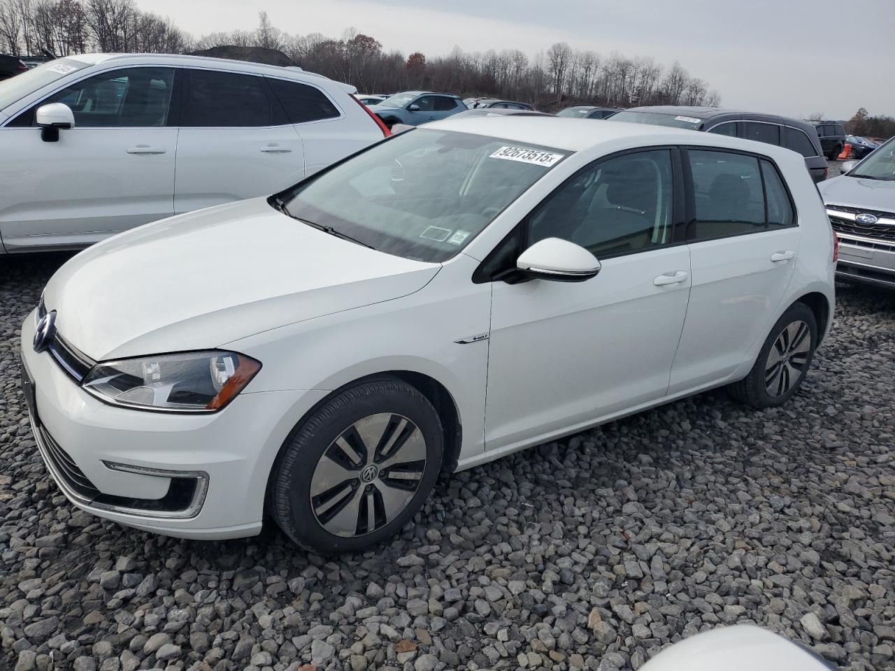 2016 Volkswagen e-Golf