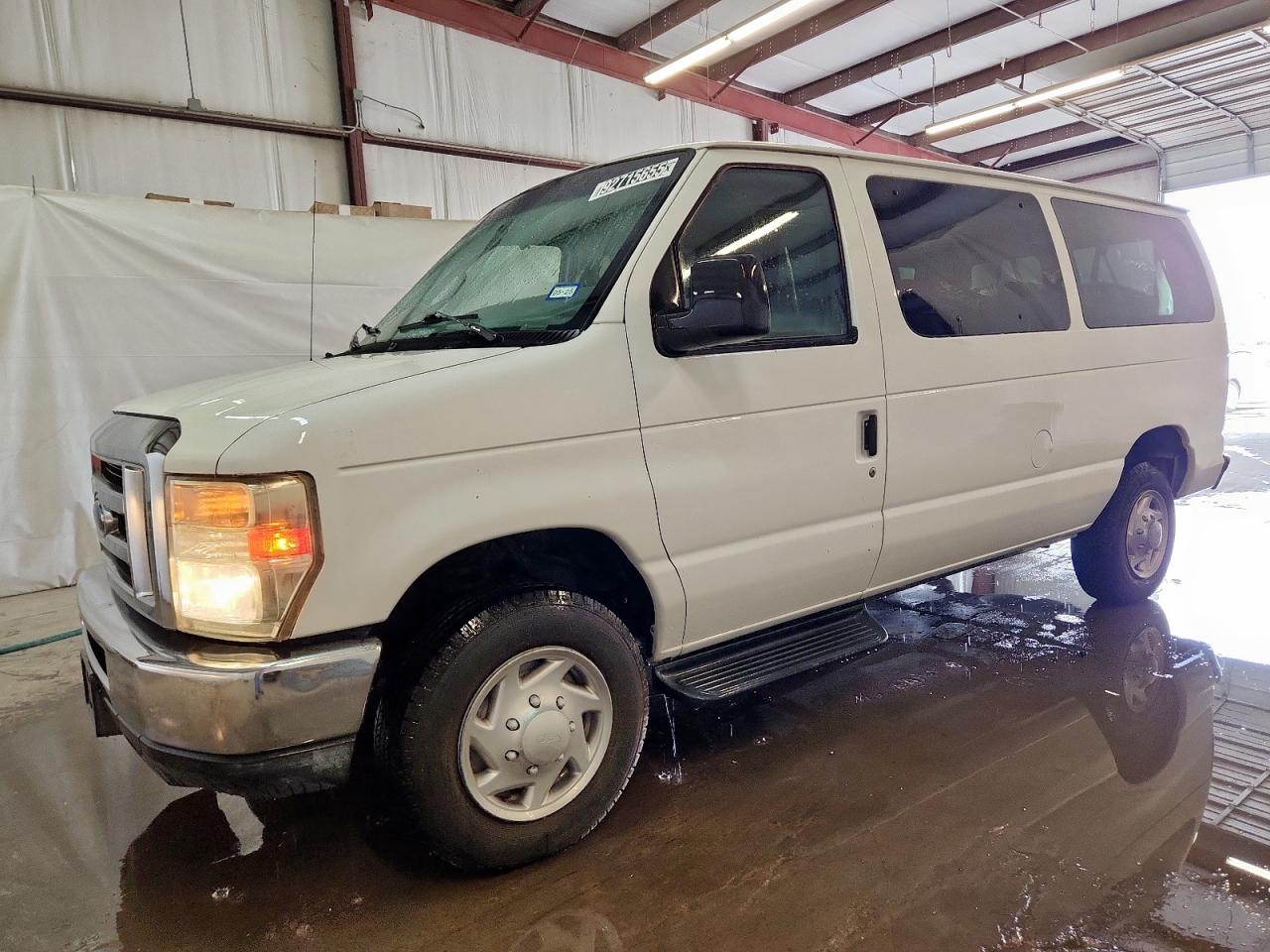 2013 Ford Econoline E350
