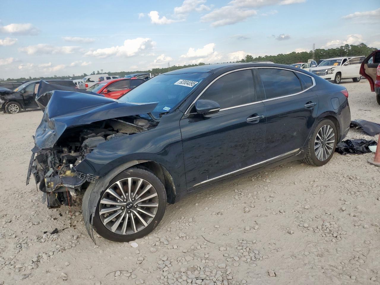 2017 Kia Cadenza