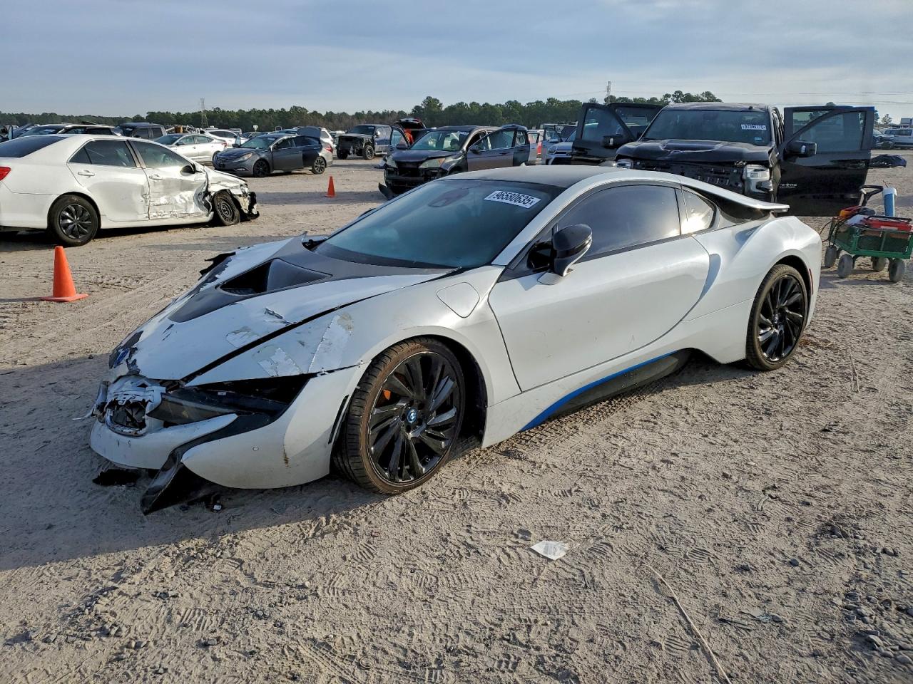 2016 BMW i8