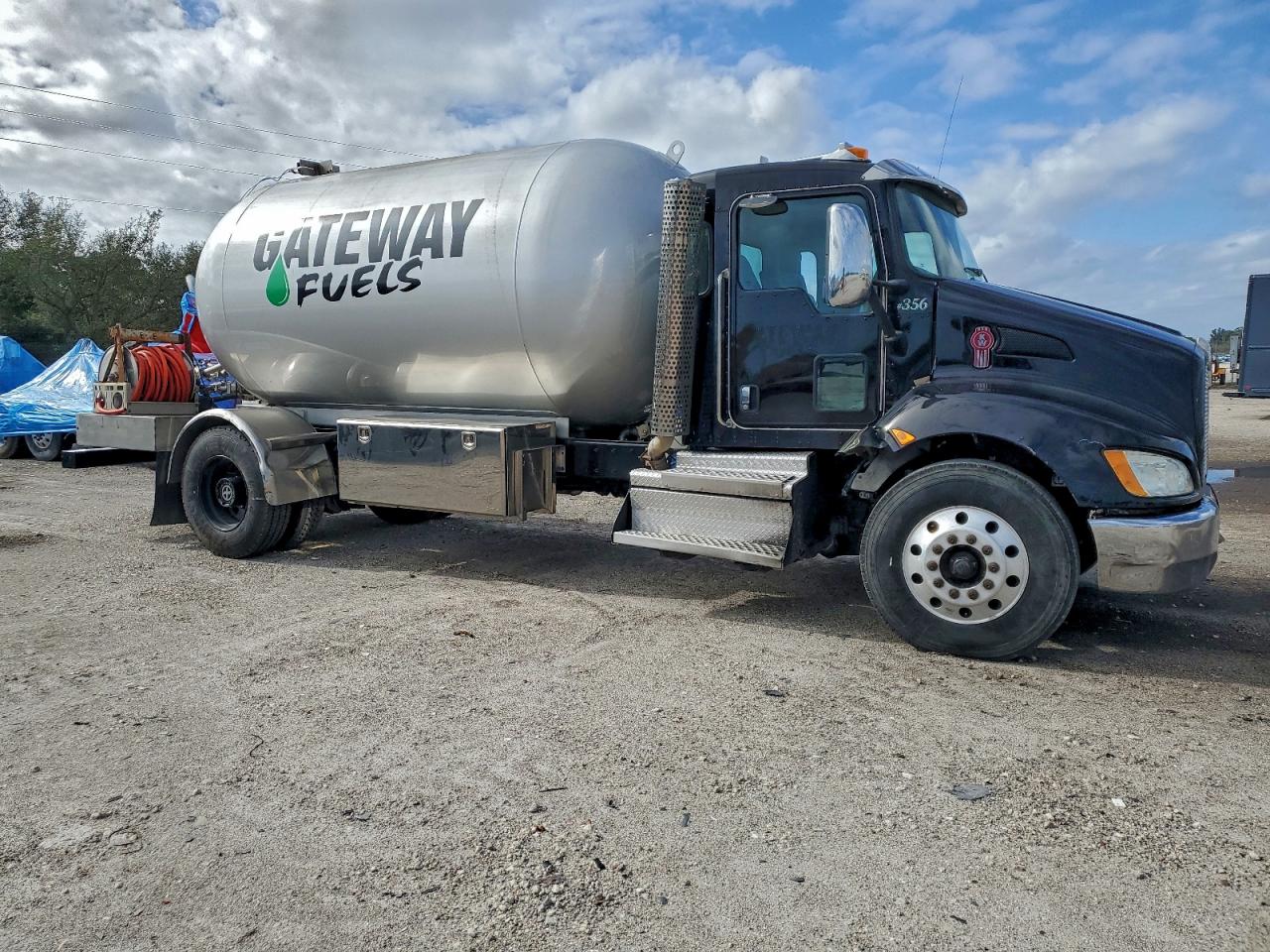 Kenworth T370