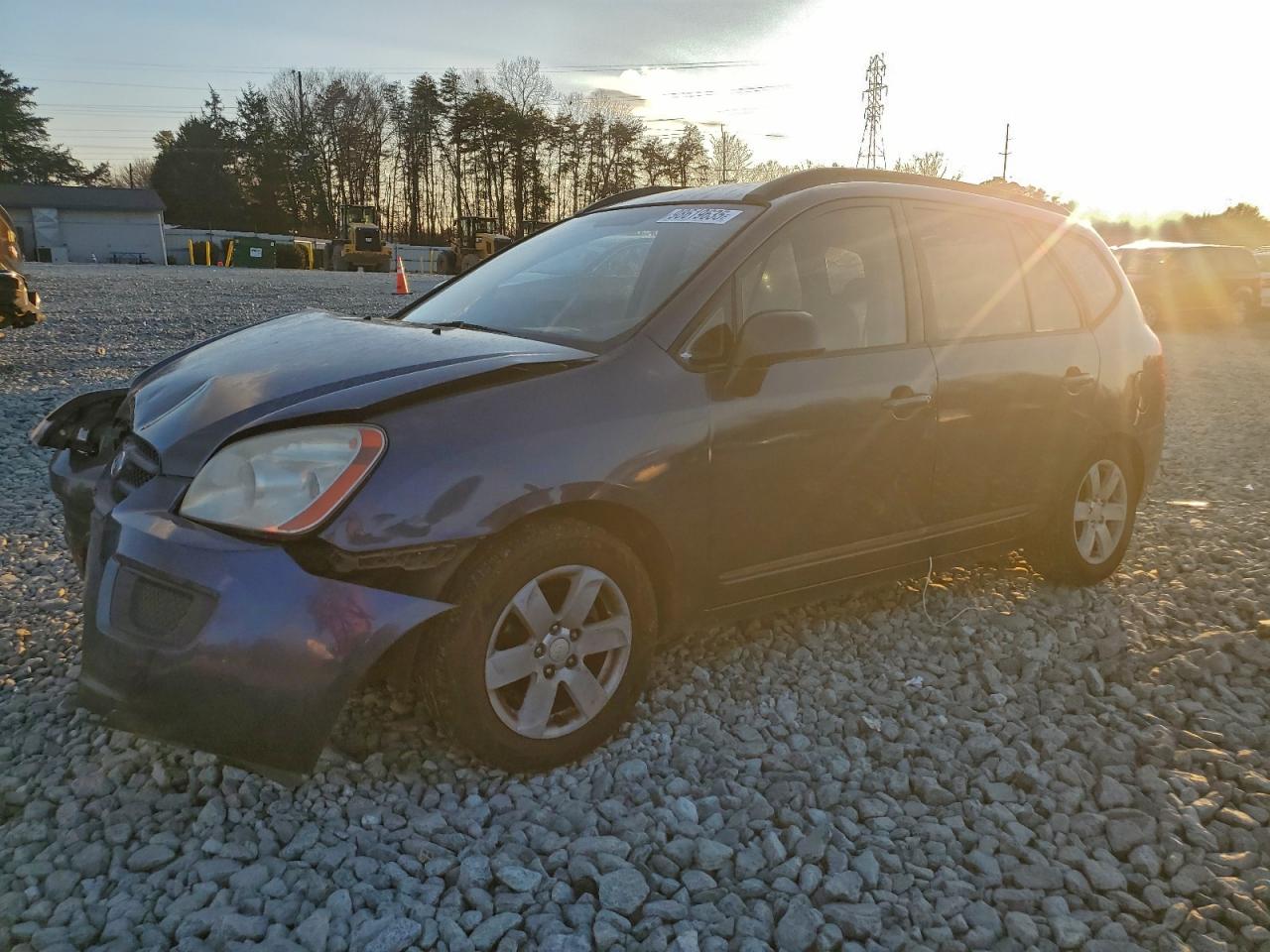 2008 Kia Rondo