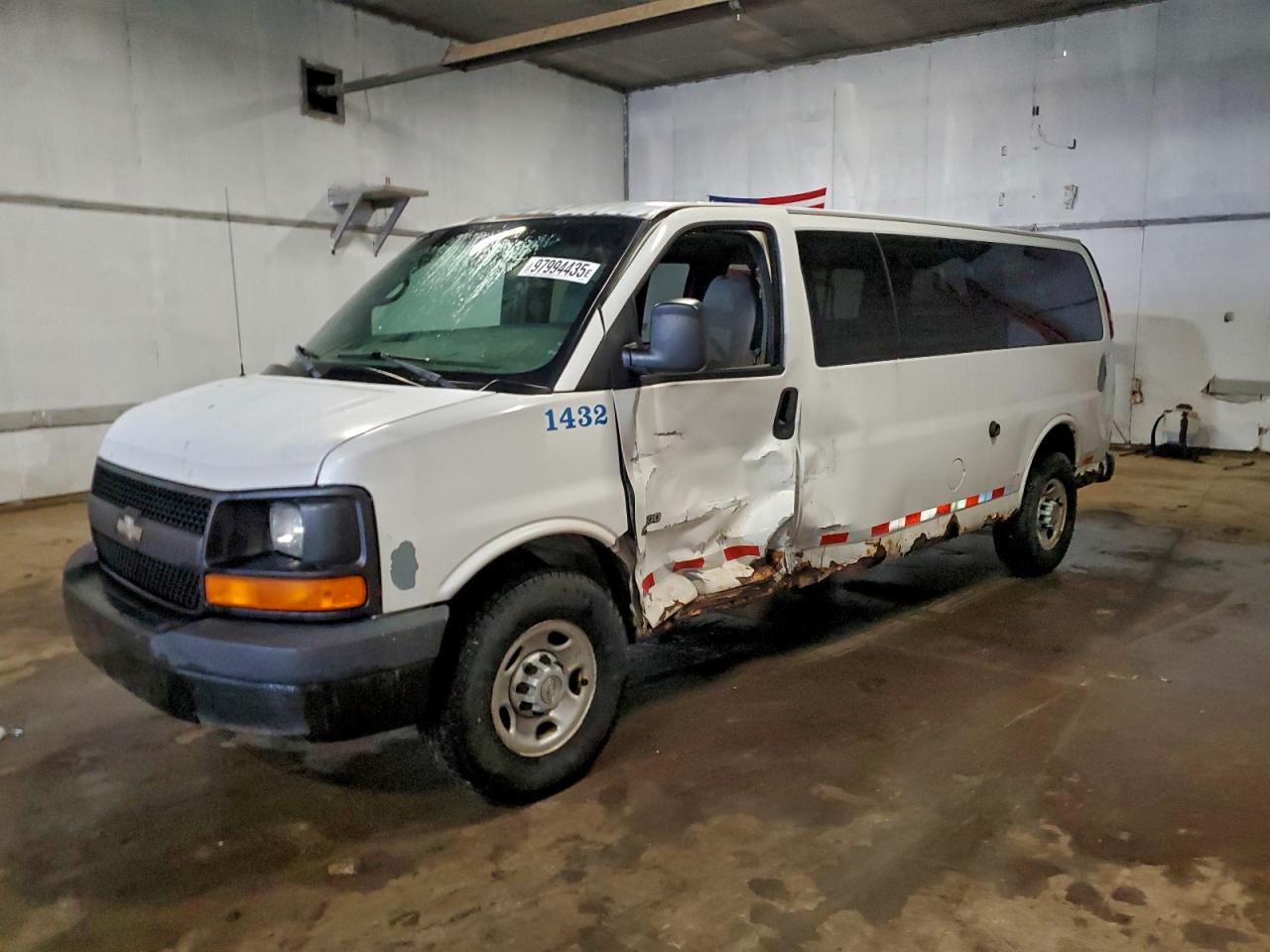 2004 Chevrolet Express 3500