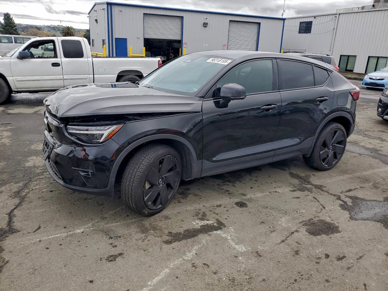 2022 Volvo C40