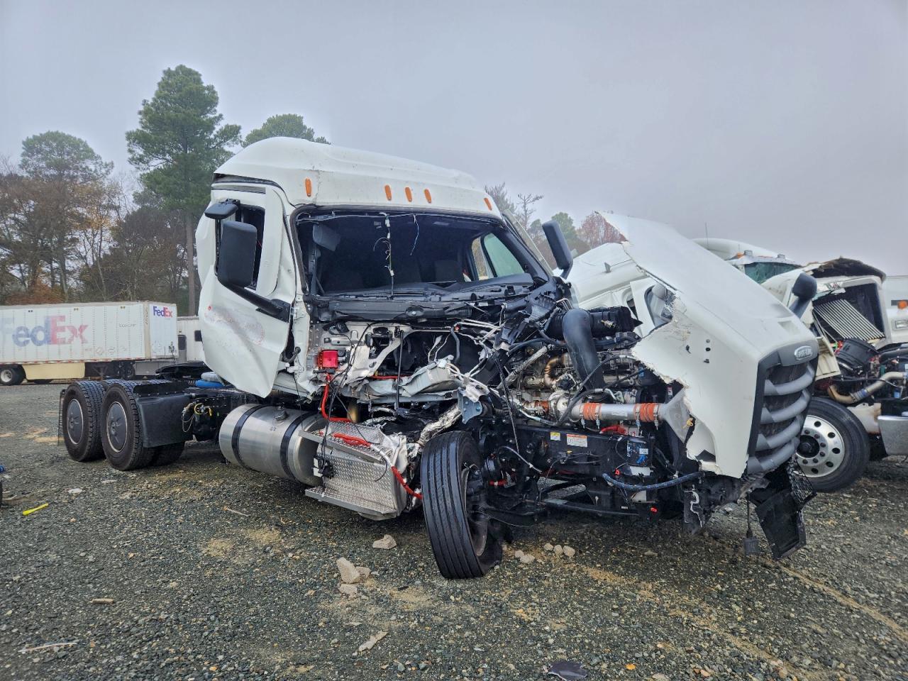 2026 Freightliner Cascadia 126