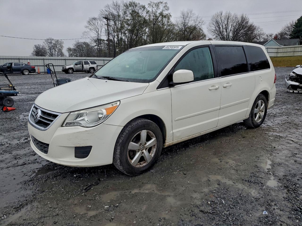 2010 Volkswagen Routan