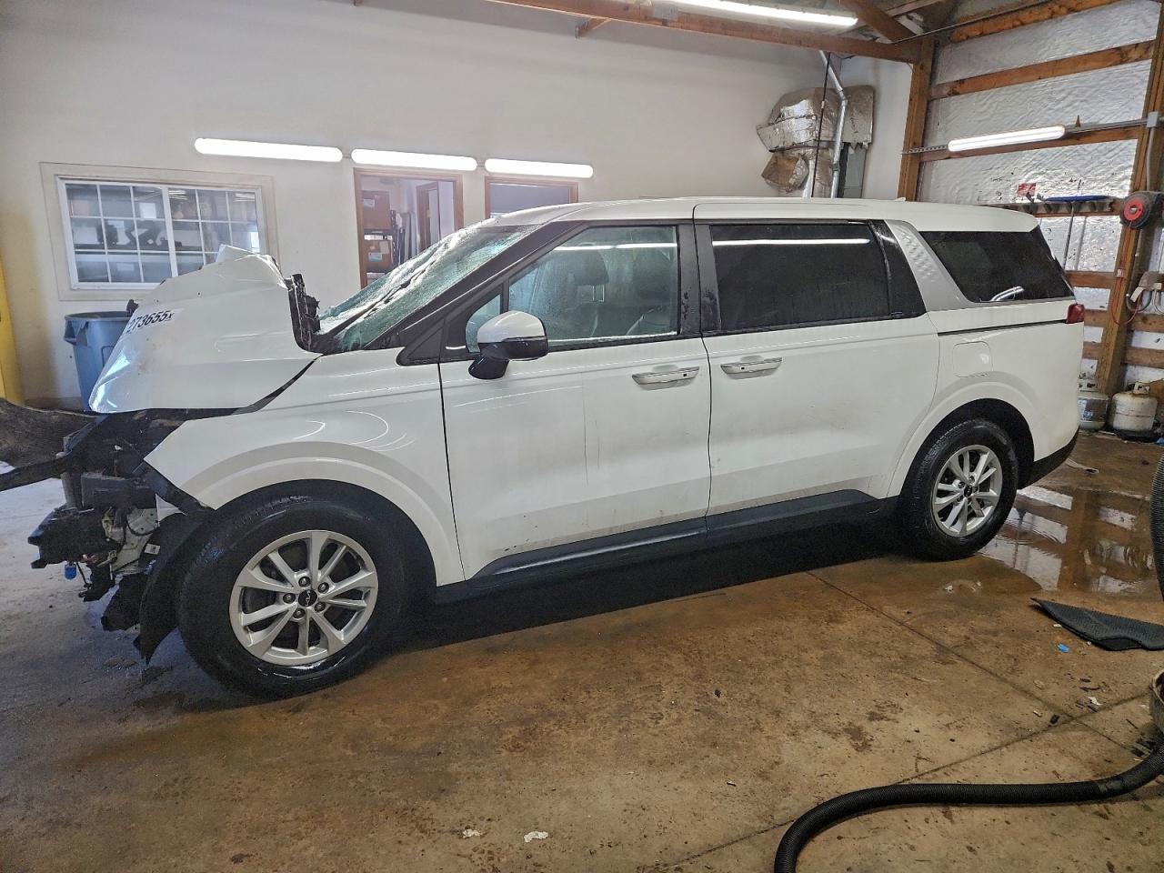 2023 Kia Carnival