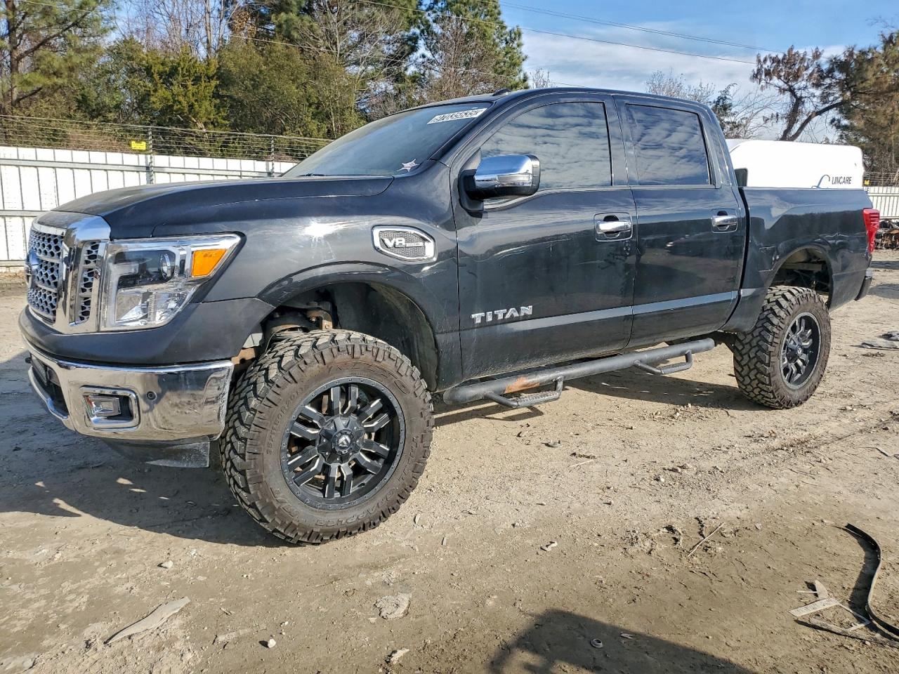 2017 Nissan Titan