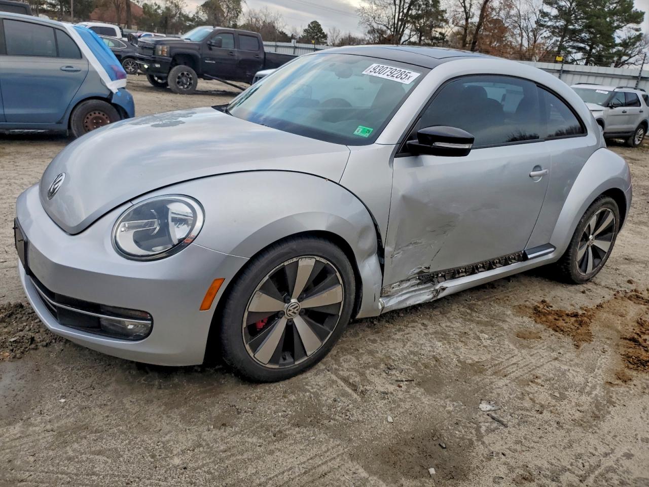 2012 Volkswagen Beetle
