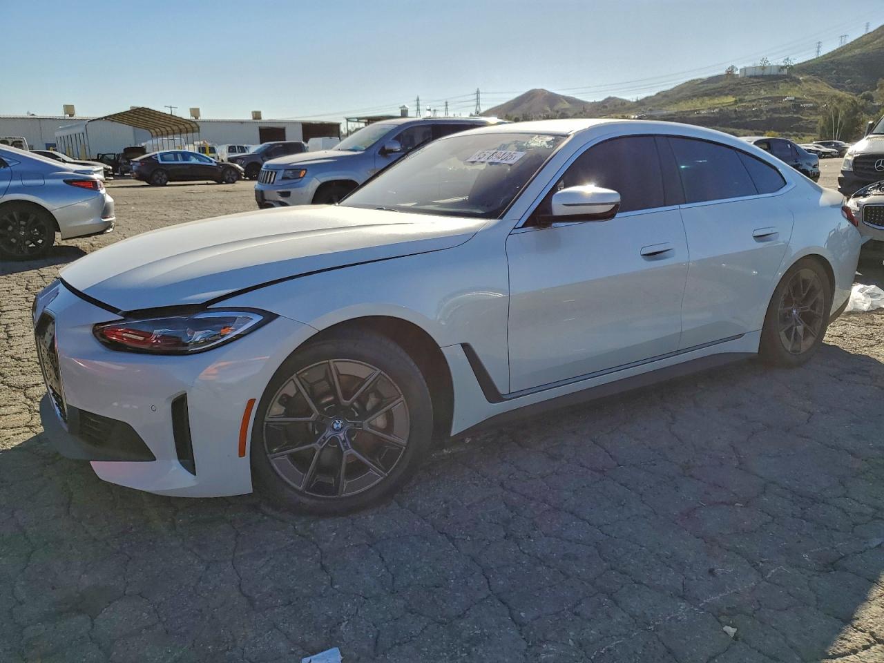 BMW i4