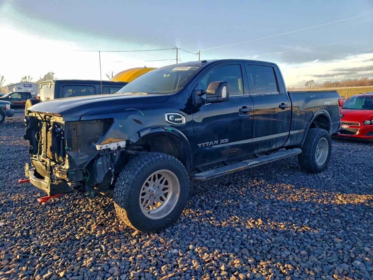 2017 Nissan Titan