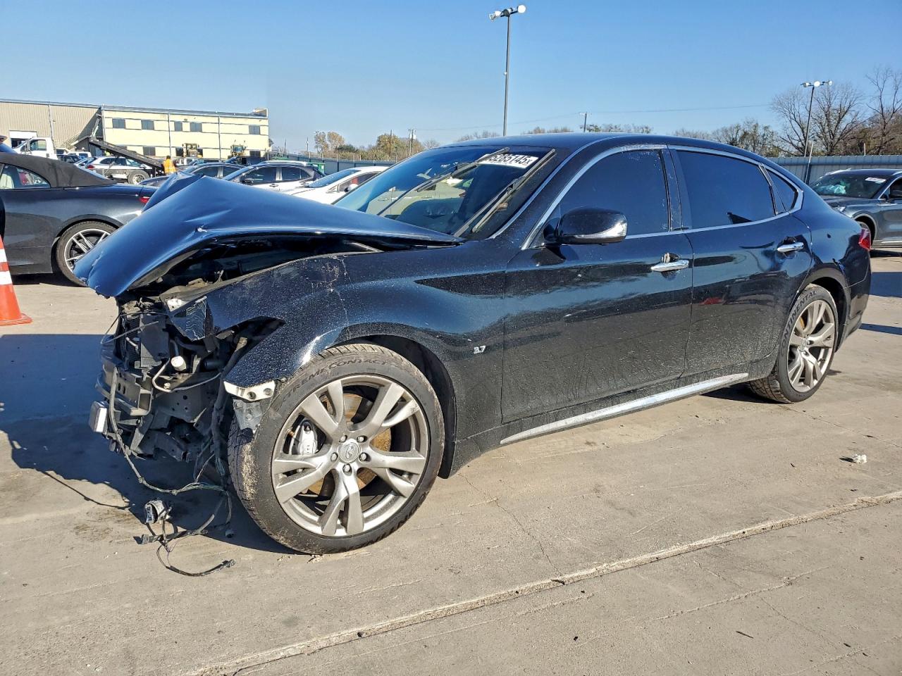 2016 Infiniti Q70