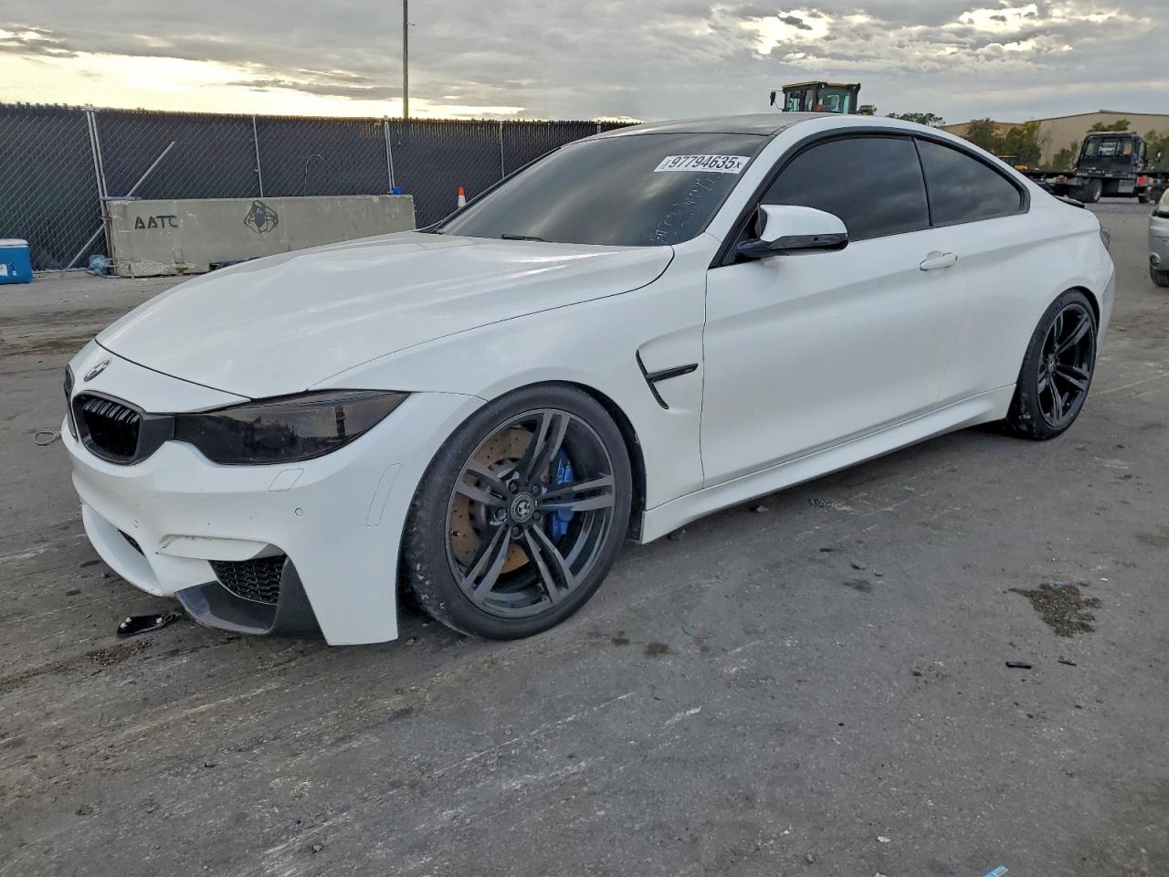 2015 BMW M4