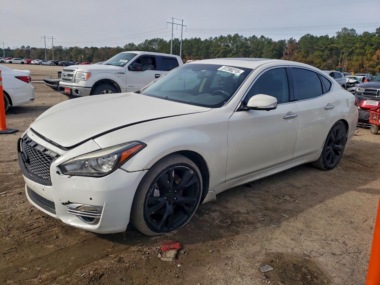 2016 Infiniti Q70