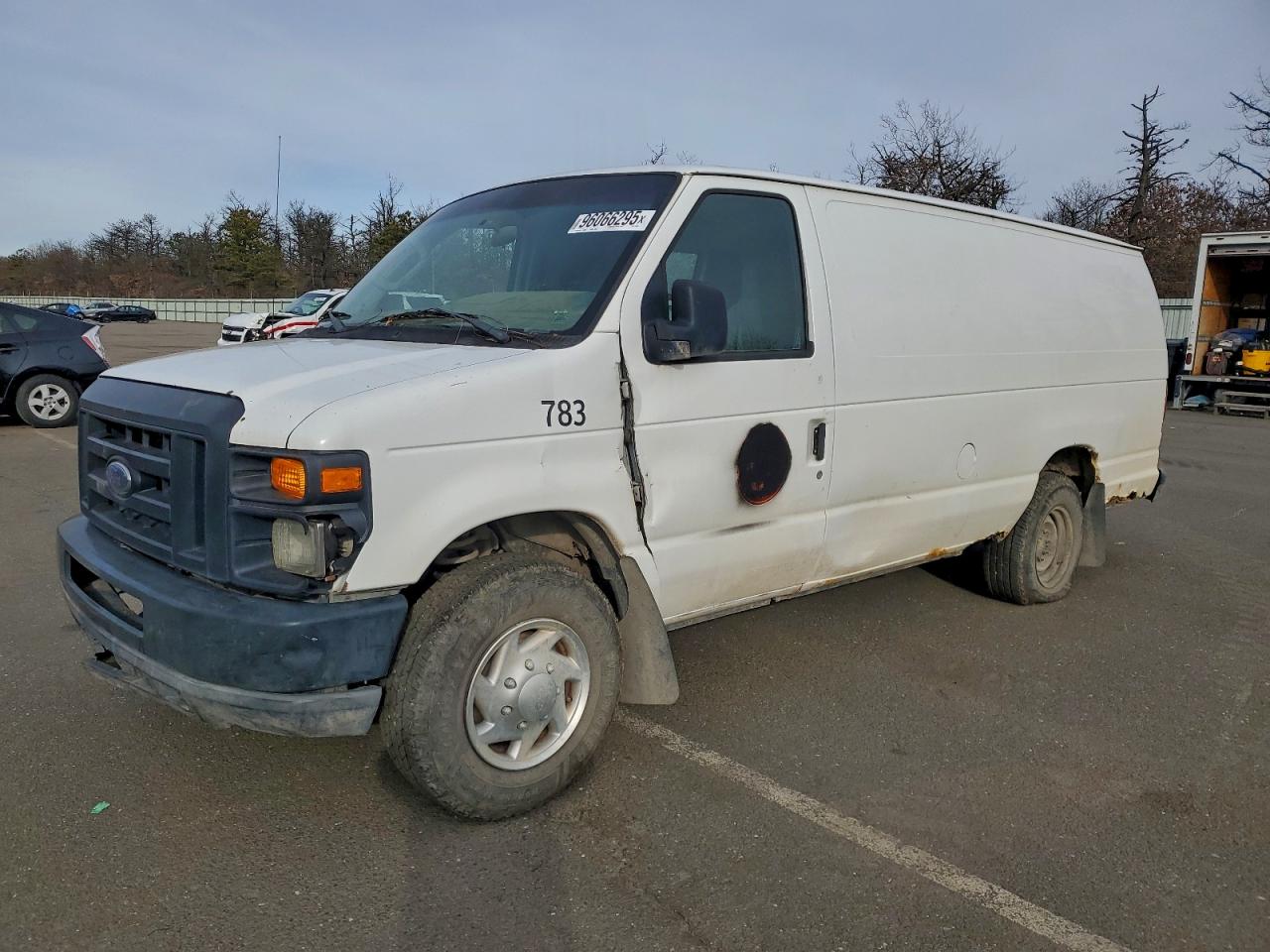 2011 Ford E-350