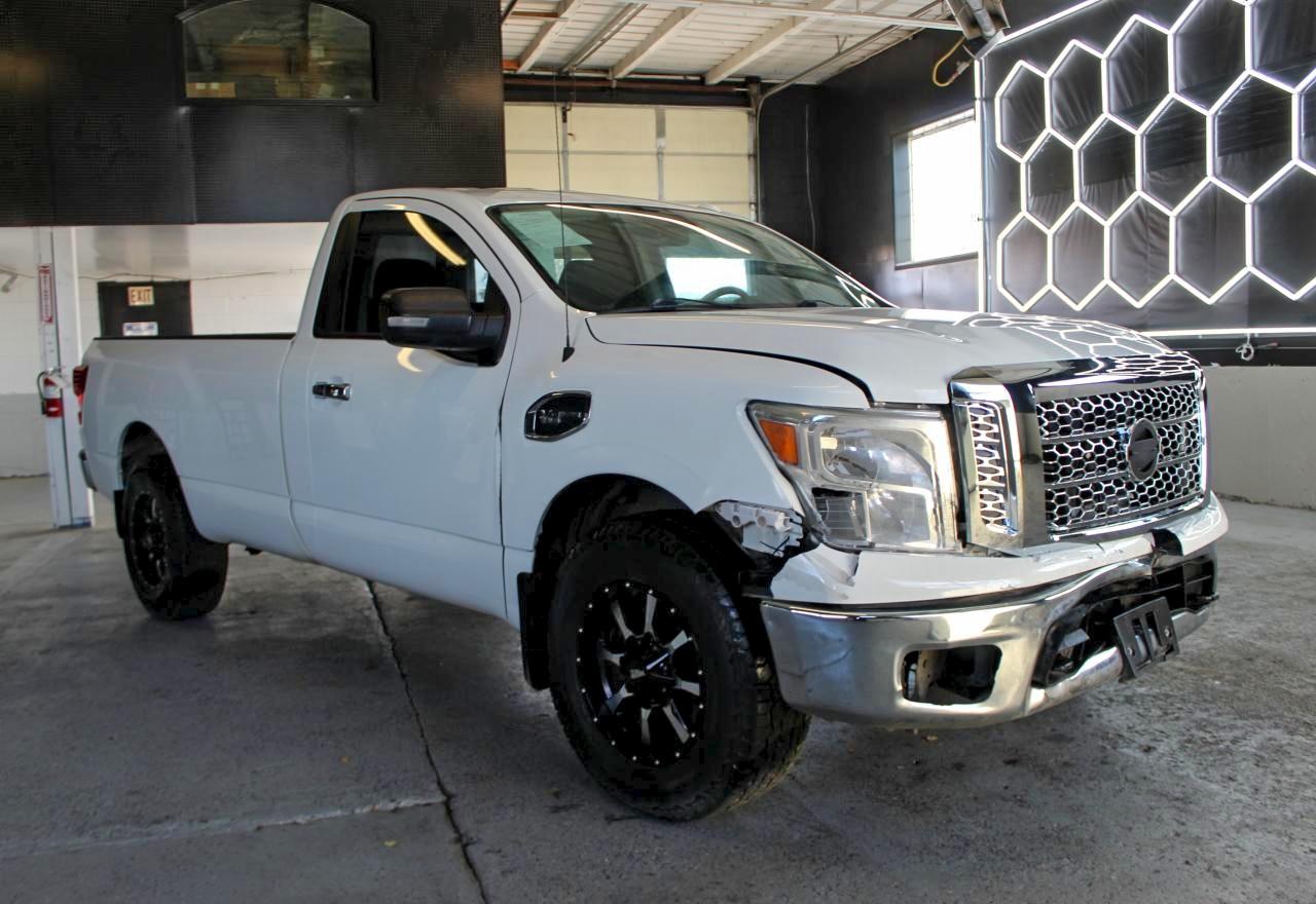 2017 Nissan Titan