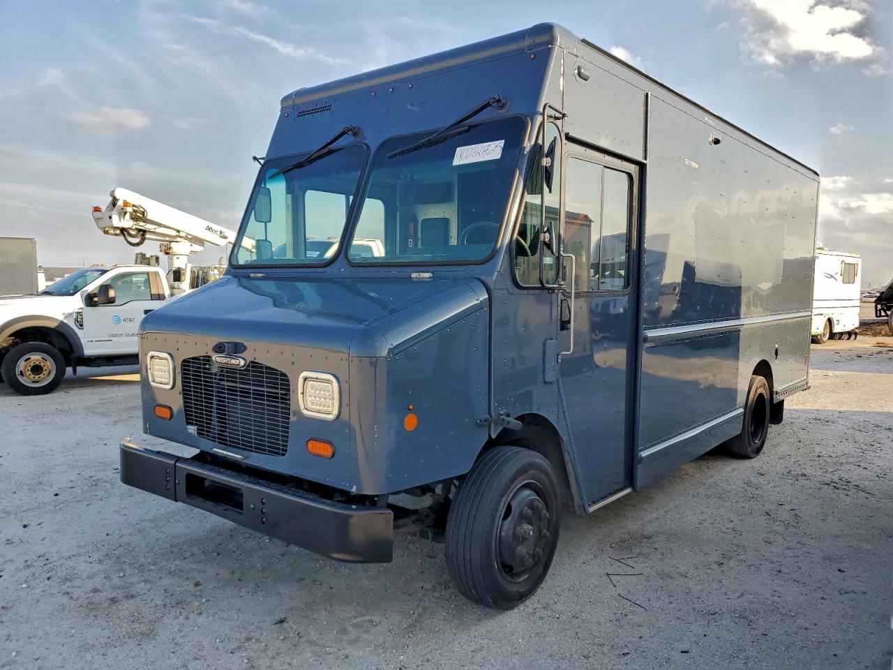 2020 Freightliner Mt45
