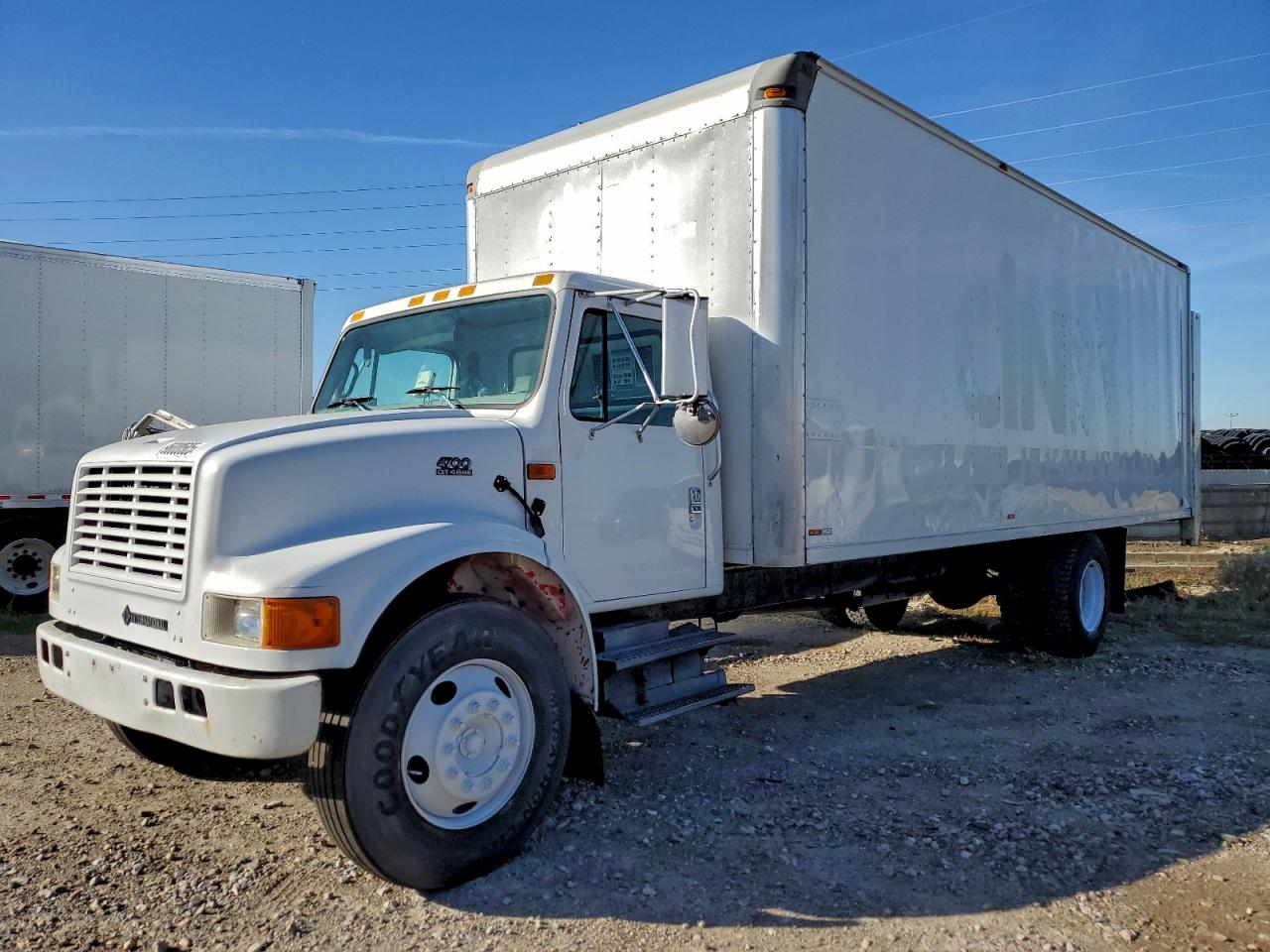 2001 International 4000-Series