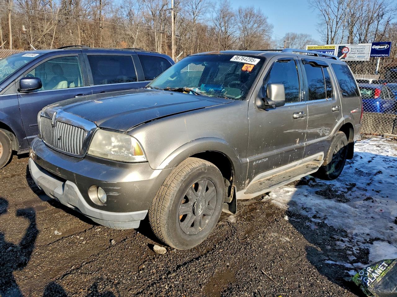 2004 Lincoln Aviator