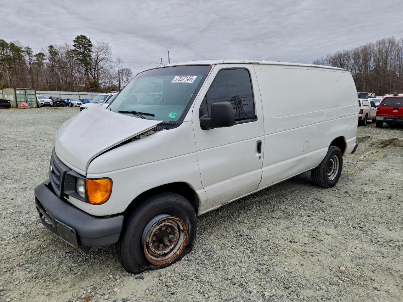 2005 Ford Econoline E350