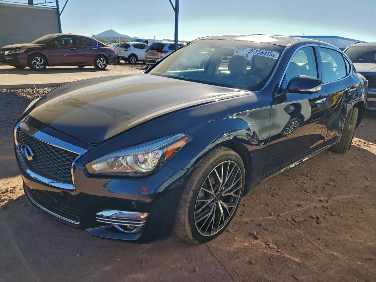 2015 Infiniti Q70