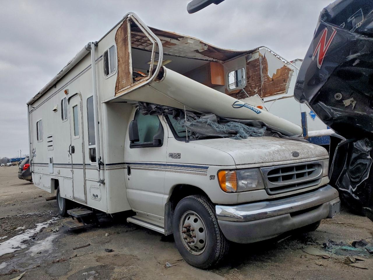 2001 Shasta Motor Home