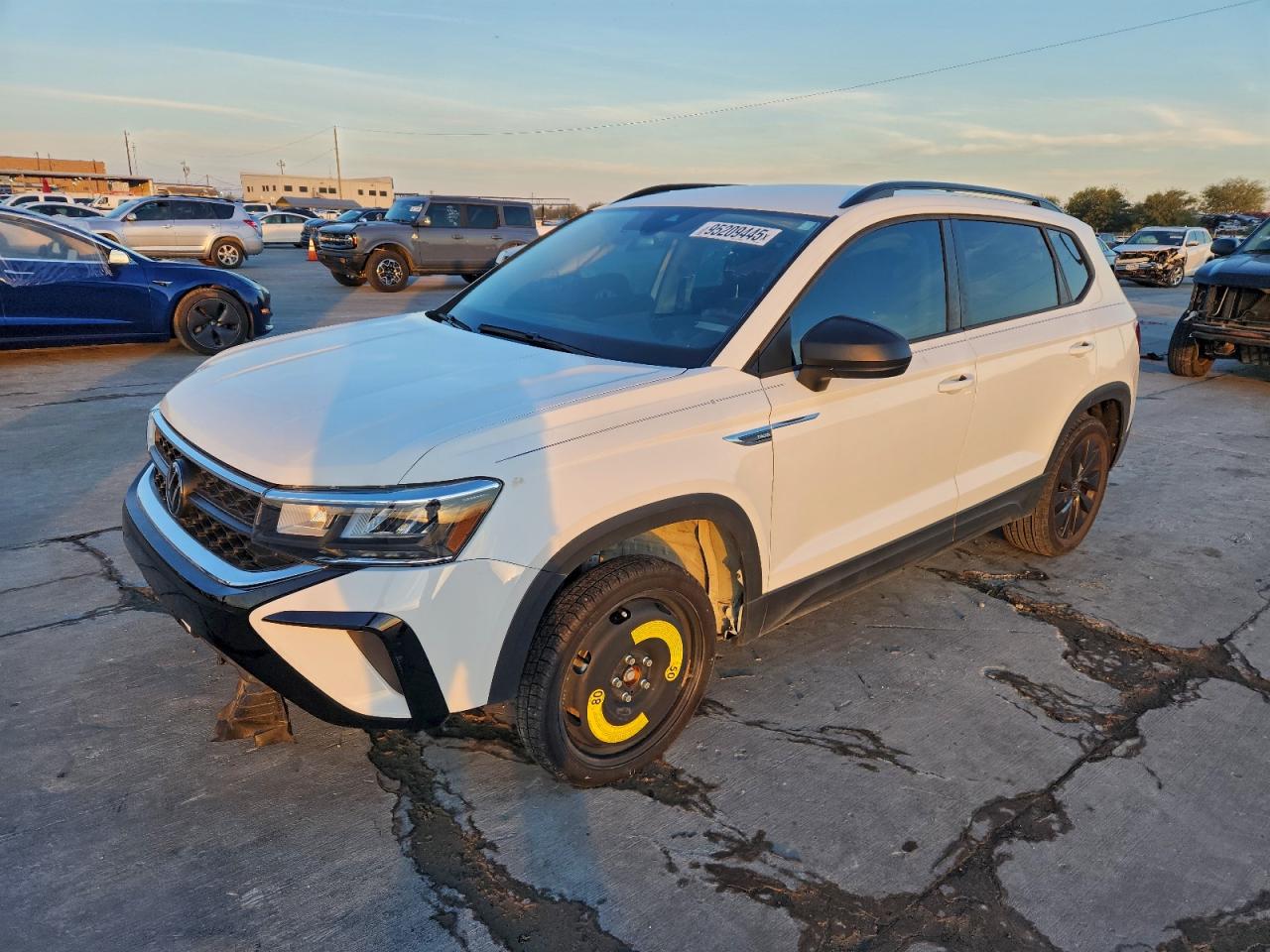 2023 Volkswagen Taos