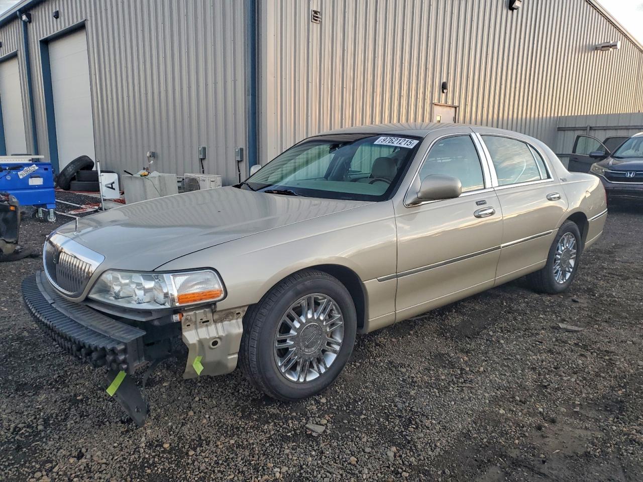 2008 Lincoln Town Car
