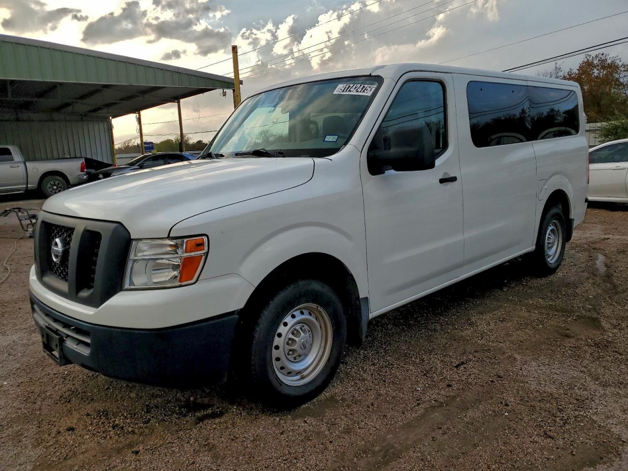 2016 Nissan NV3500