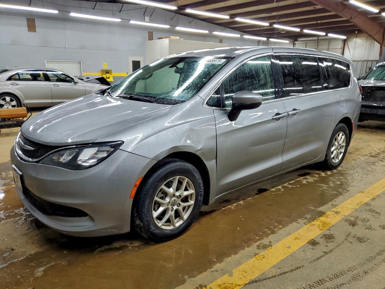 2021 Chrysler Voyager