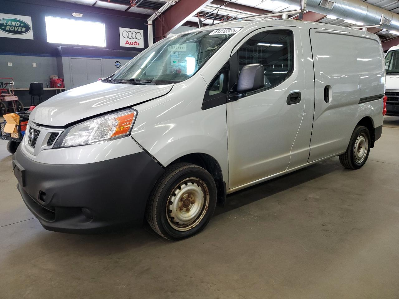 2015 Niss Nv200 2.5s