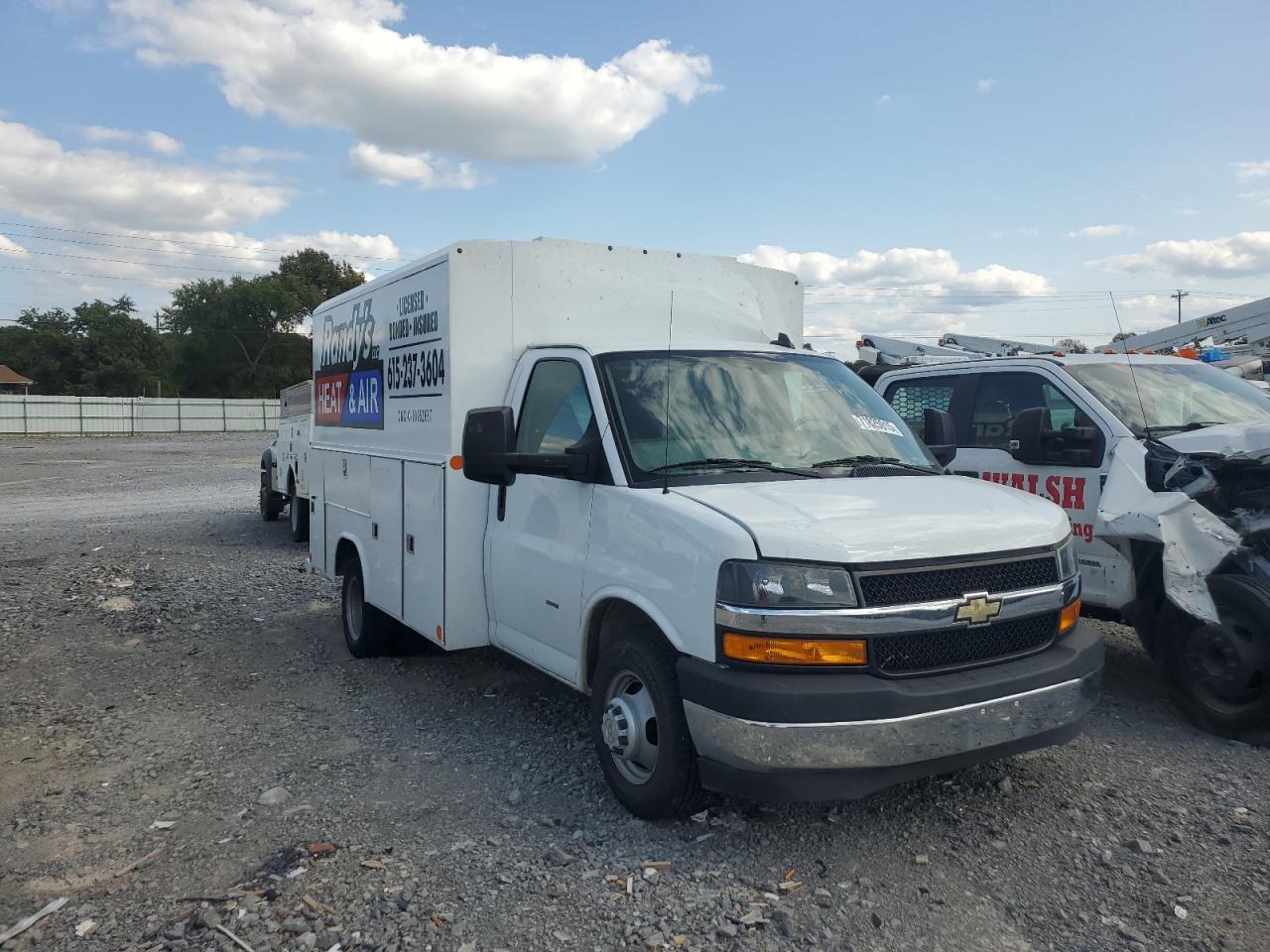 2021 Chev Express commercial c
